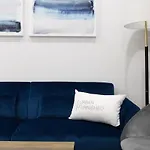 78 2A Brand New 1Br Prime Ues Wd In Unit